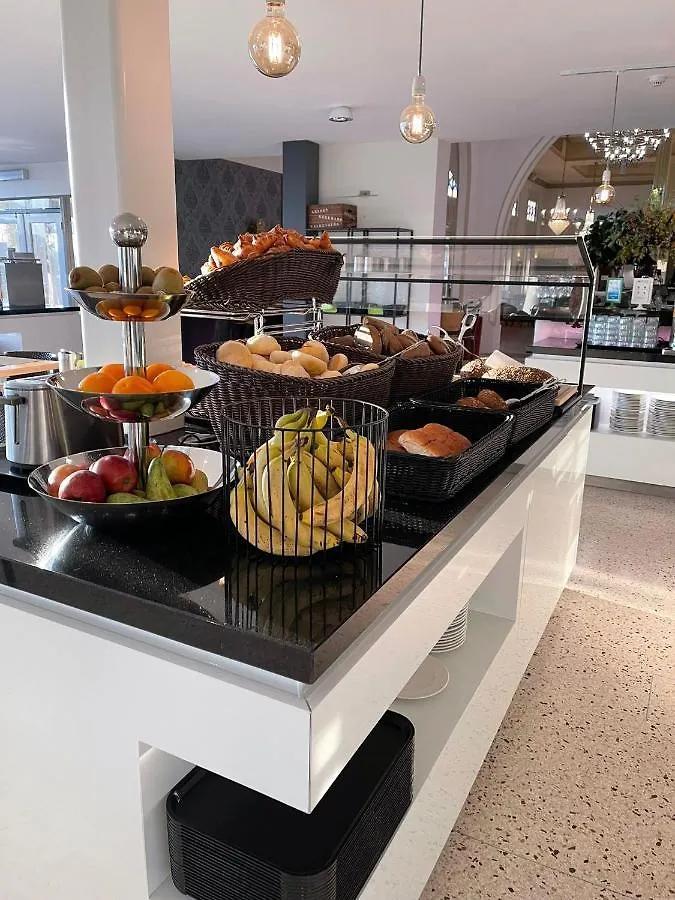 瓦尔肯堡公园酒店 法尔肯堡 酒店